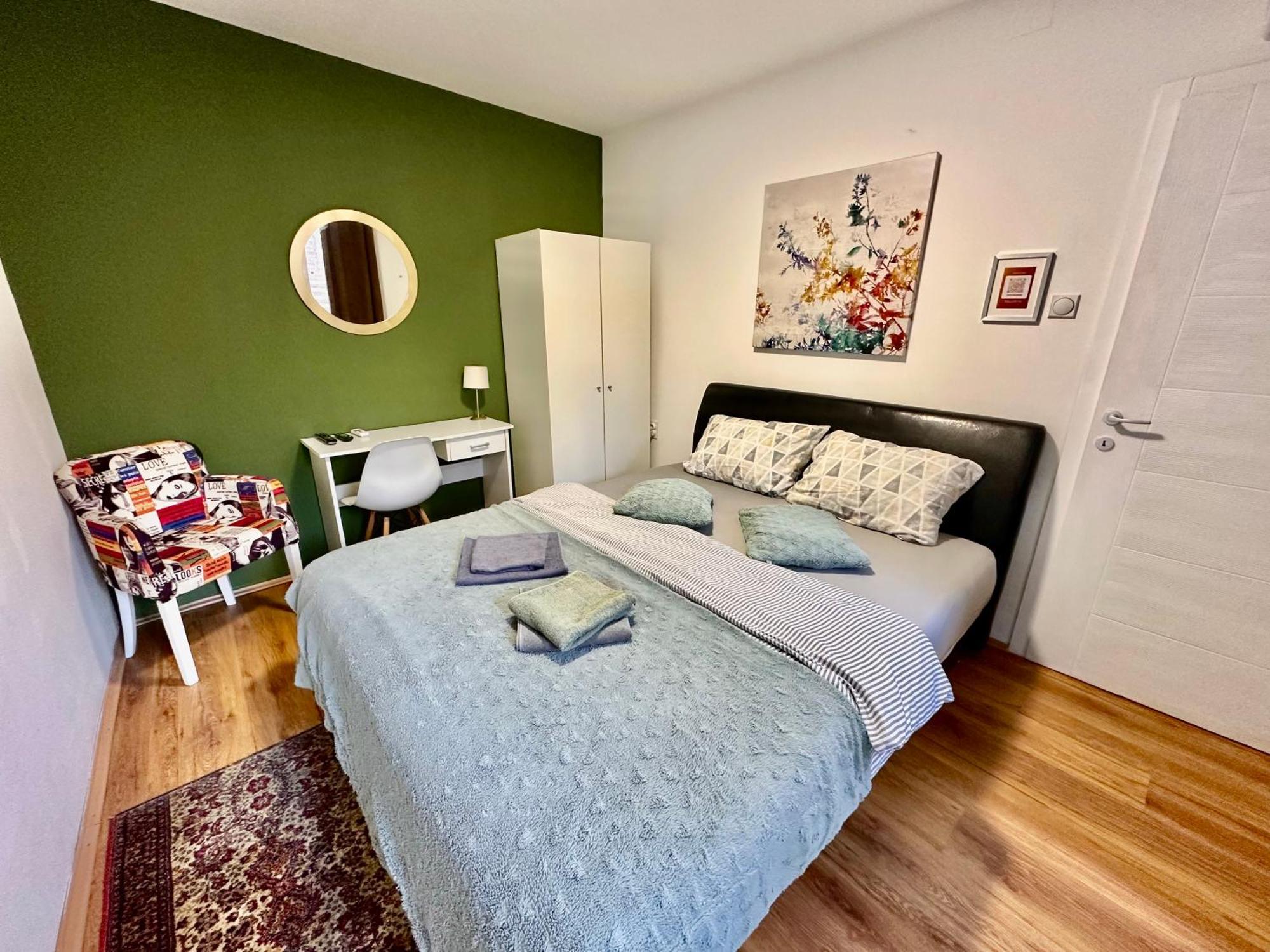 S&N Apartments Ni Esterno foto