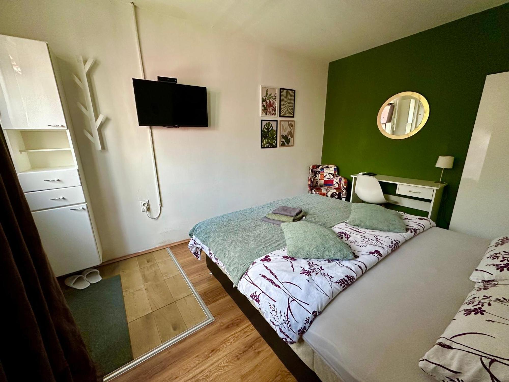 S&N Apartments Ni Esterno foto